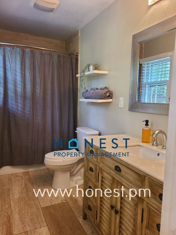 Building Photo - 1222 Rama Rd