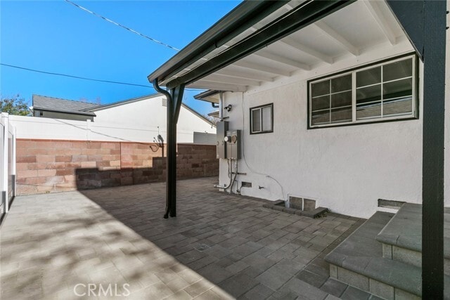 Building Photo - 11001 Collett Ave