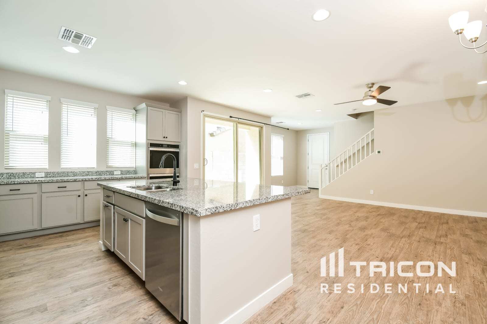 Building Photo - 9314 E Strobe Ave