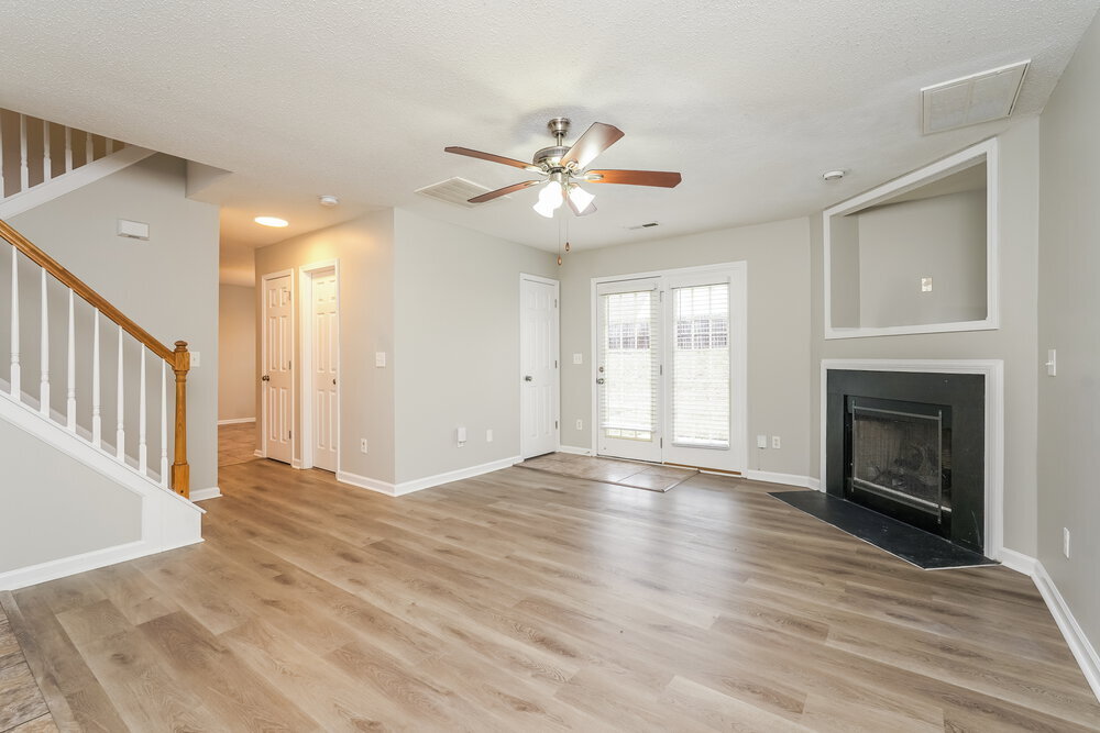 Building Photo - 1921 Wheatfield Ct