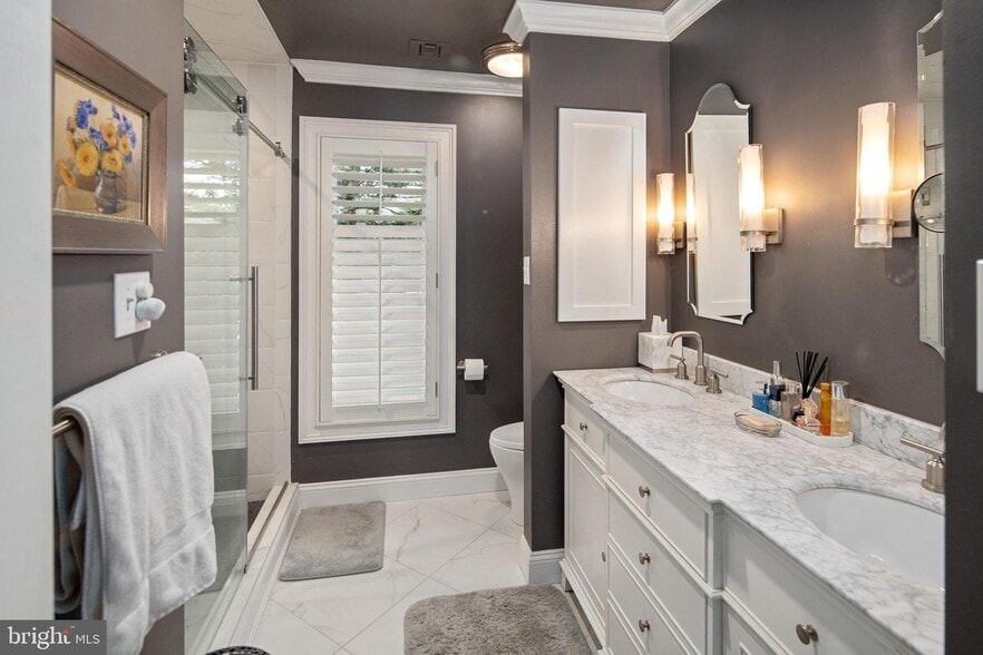 Building Photo - 70 Sutphin