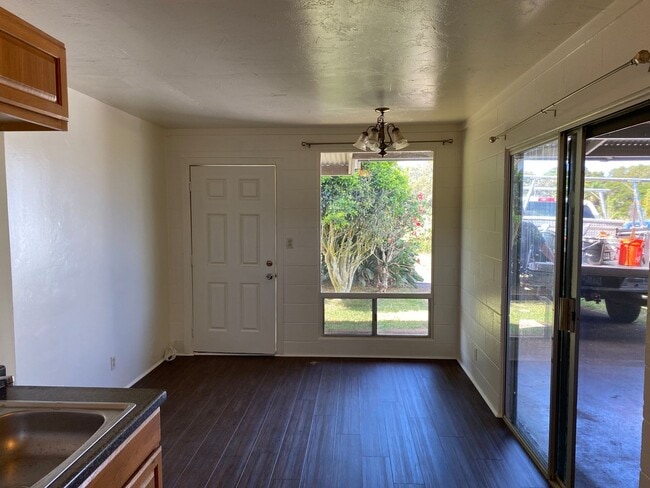 Building Photo - TCT - Crozier-2