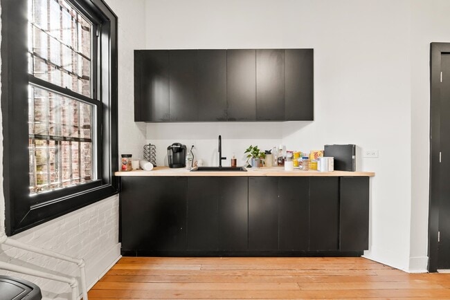 Building Photo - 186 Ocean Ave