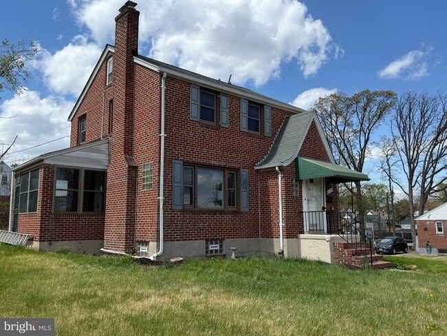 Building Photo - 6134 Marglenn Ave