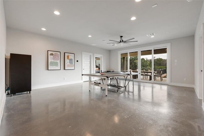 Building Photo - 15421 McCormick Vis