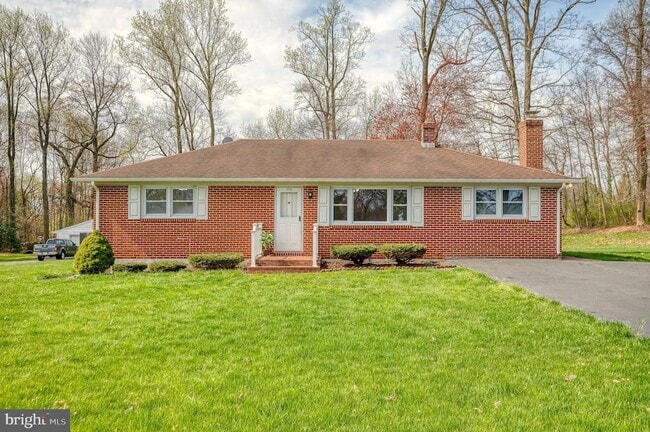 Primary Photo - 1016 Winfield Dr