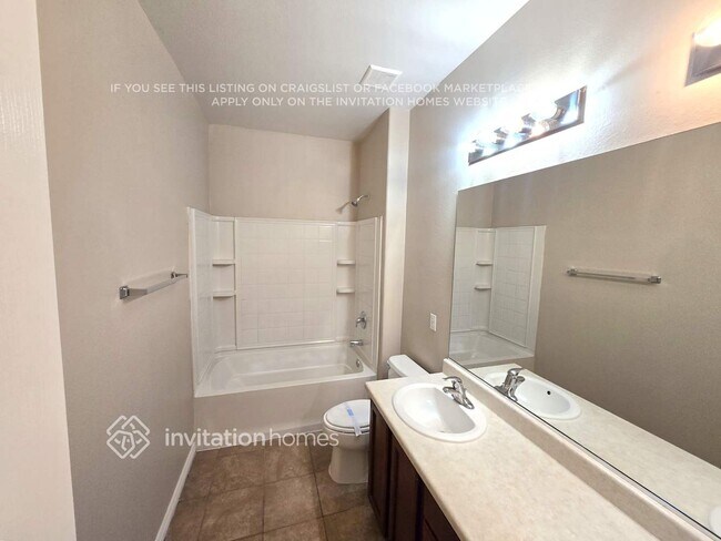 Building Photo - 5492 Oatfield St