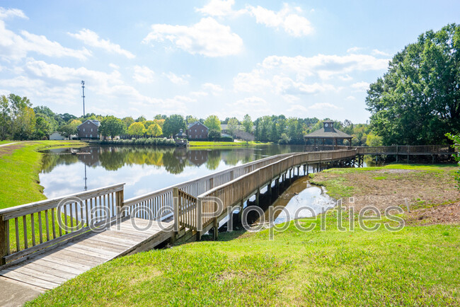 Building Photo - 8829 Arbor Creek Dr