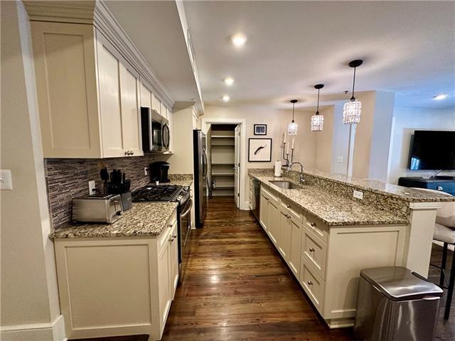 Building Photo - 508 Toulouse St