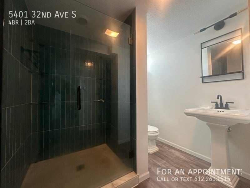Building Photo - 5401 S 32nd Ave