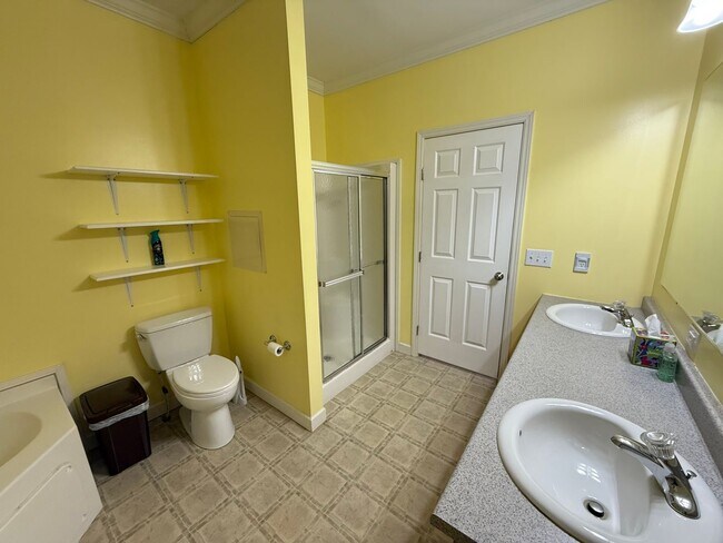 Building Photo - 3 Bedroom 2 Bath House in Lighthouse Point - James Island Charleston