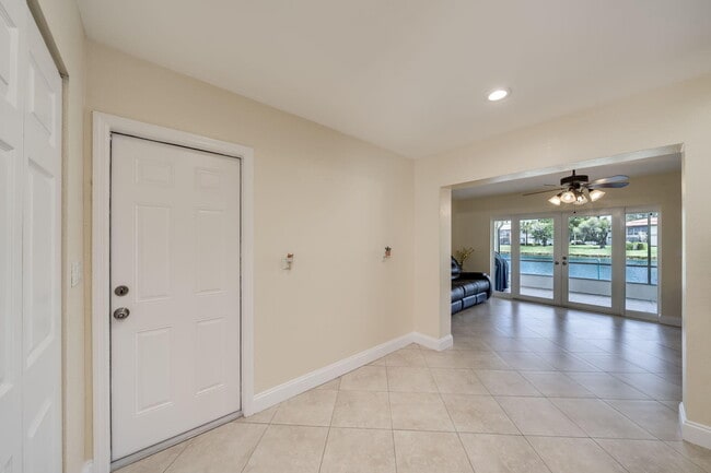 Building Photo - 9603 NW 67th Ct