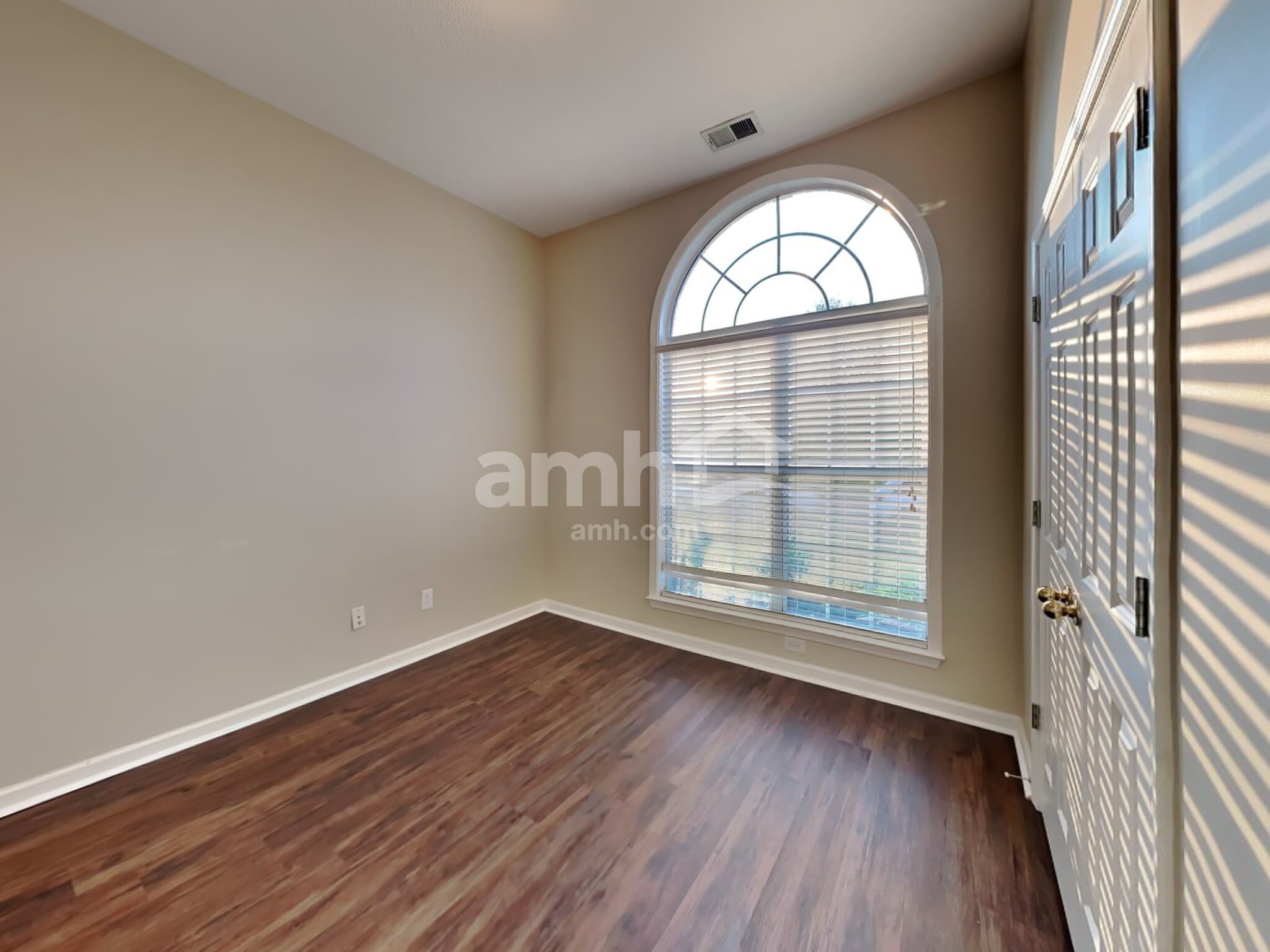 Building Photo - 9141 Chastain Pl