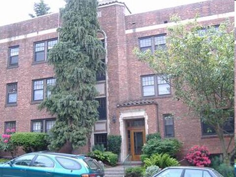 Building Photo - The Varick Apartments