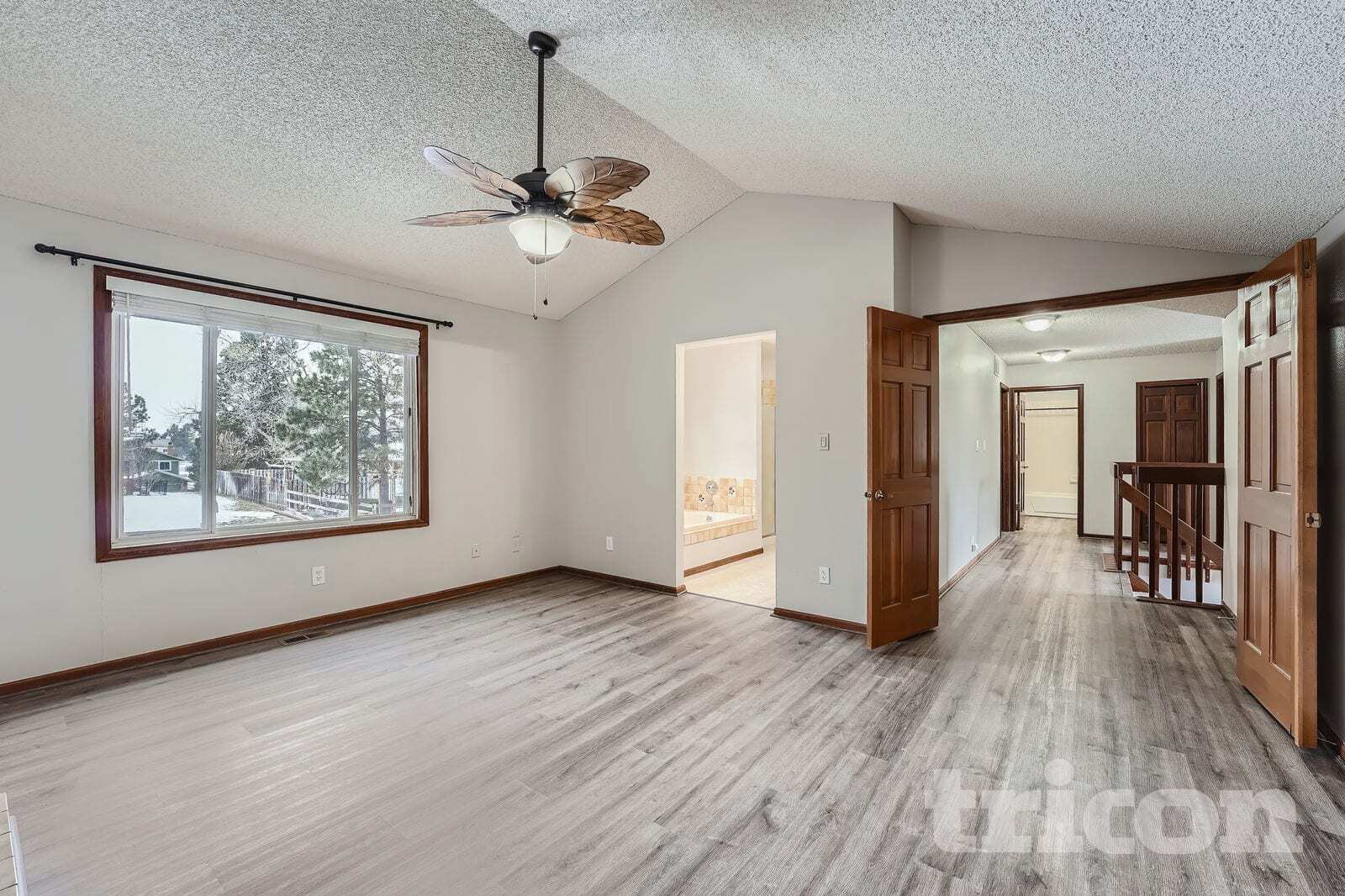 Building Photo - 6591 N Windmont Ave