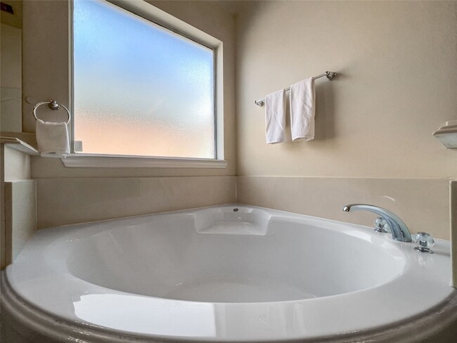 Building Photo - 24811 Mason Trail Dr