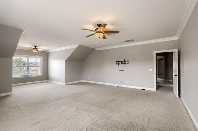 Building Photo - 5 Bedroom single family home in Mooresville