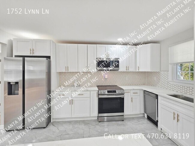 Building Photo - 1752 Lynn Ln