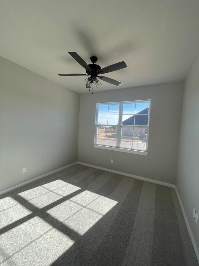 Building Photo - 11237 SW 30th St