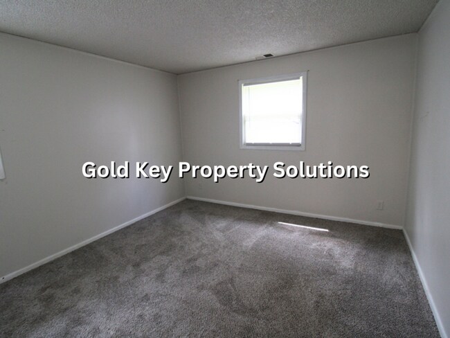 Building Photo - 4 Bed 1.5 Bath Home for Rent! (SECTION 8 APPROVED)