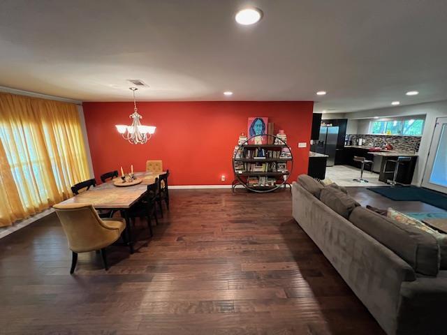 Building Photo - 2606 Loyola Ln