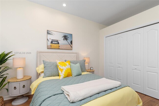 Building Photo - 1896 Crestview Way