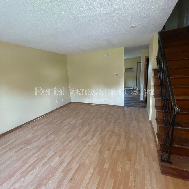 Building Photo - 501 N Morgan Ave