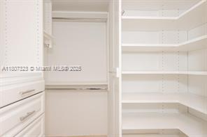 Building Photo - 16275 Collins Ave