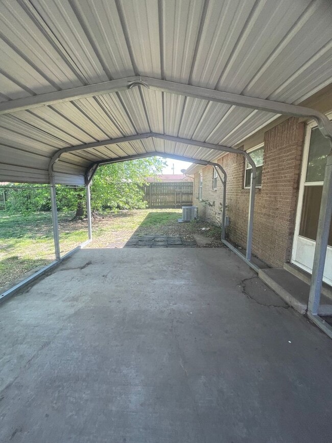Building Photo - Cute Glenpool 3BD/1.5 BA near High School