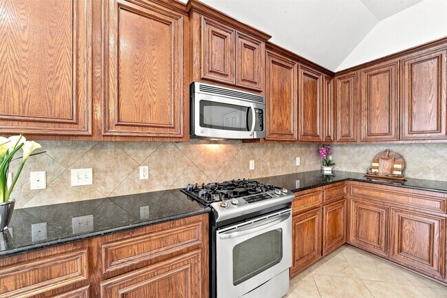 Building Photo - 6307 Teal Mist Ln