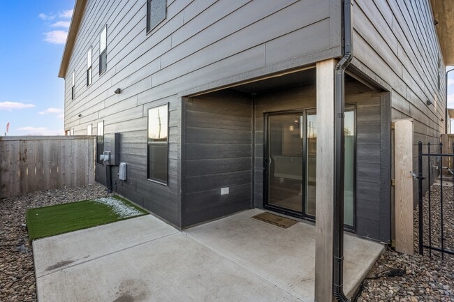 Building Photo - 8802 W Haylee St
