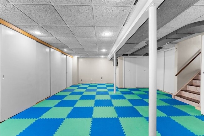 Building Photo - 1274 Folkstone Dr