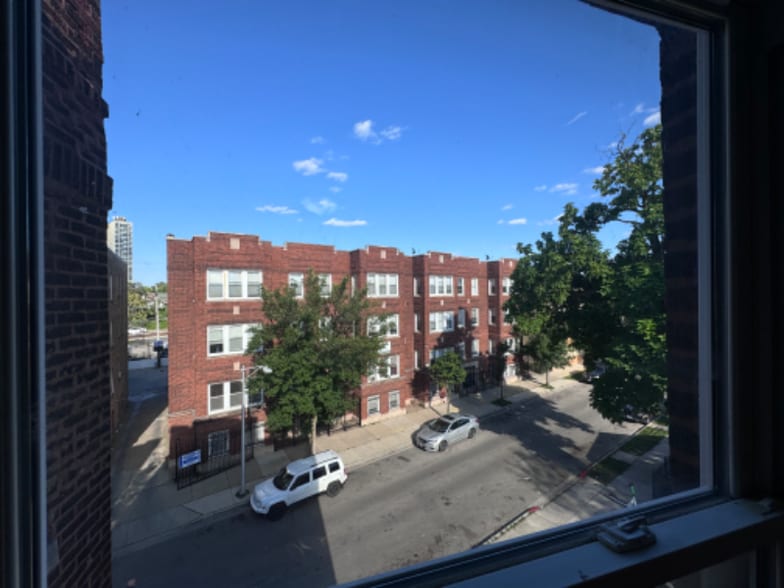 Building Photo - 7436 S Colfax Ave