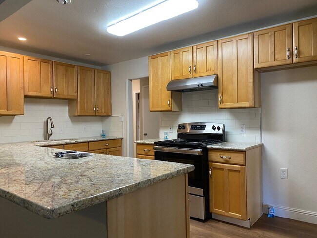 Building Photo - Four Bed, Two Bath Home In Stockton's Holi...