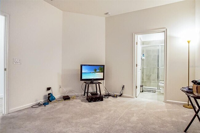 Building Photo - 1241 Hendon Lp