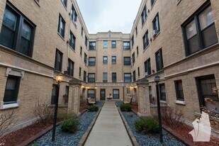 Building Photo - 2851 N Orchard St
