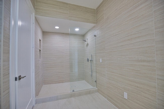 Building Photo - 13064 Via Flavia