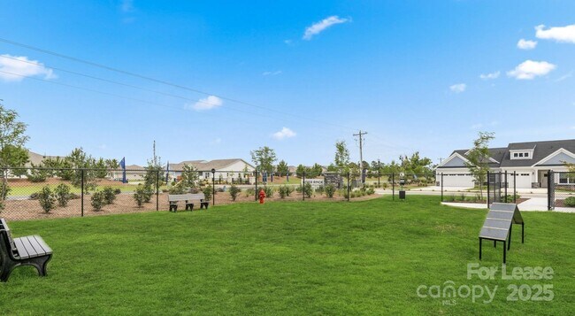 Building Photo - 129 Blume Rd