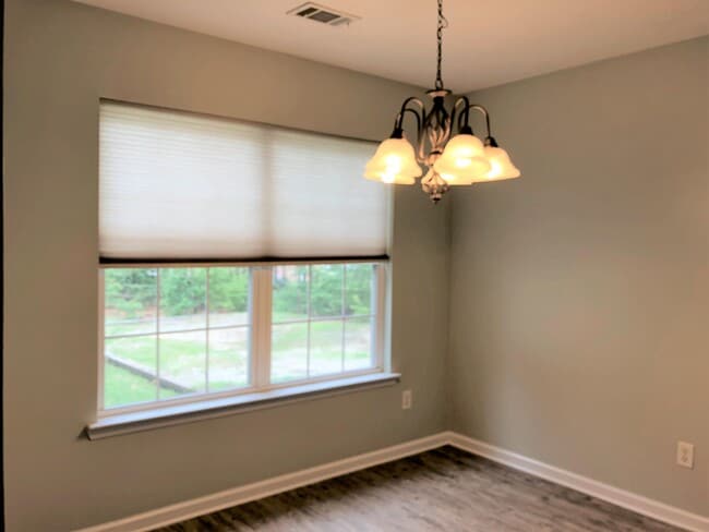Building Photo - 122 Goudy Ct