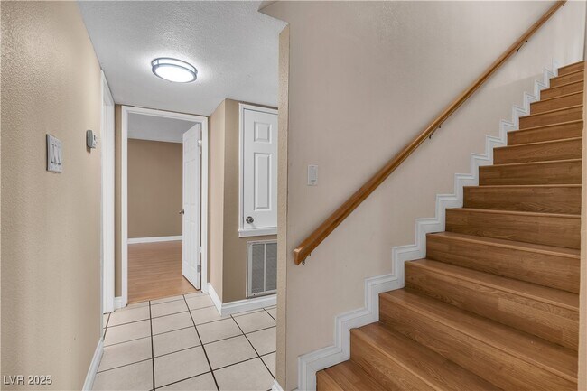 Building Photo - 7604 Charles Conrad Cir