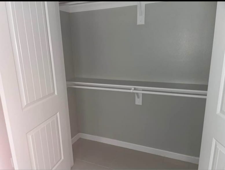 Building Photo - 201 W Rutherford Ave