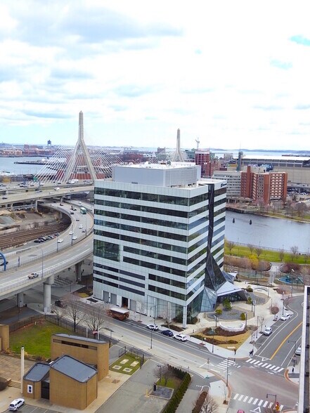 Building Photo - 10 Museum Way