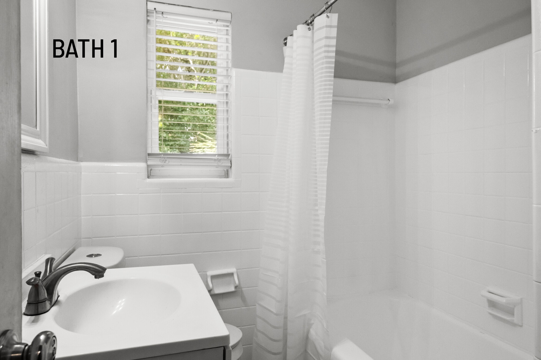 Building Photo - 4120 Angol Pl