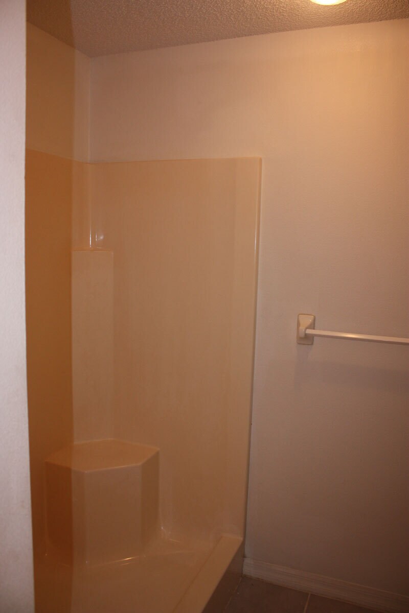Building Photo - 20 Zebulon Pl