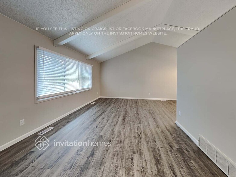 Building Photo - 3155 Zephyr Dr