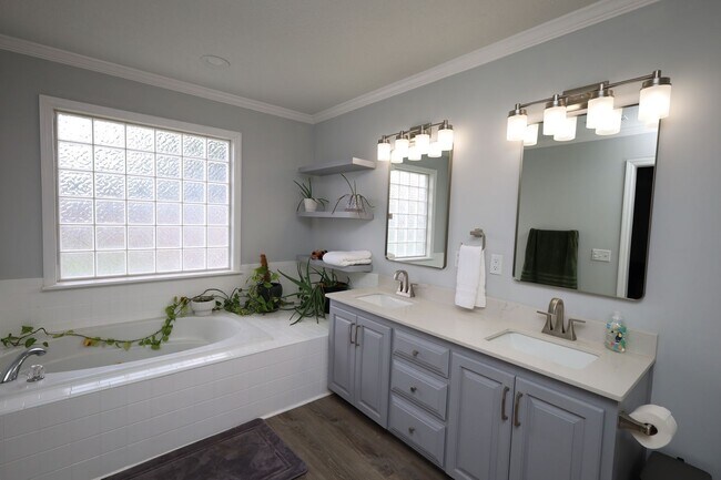 Building Photo - 3834 Merriman Ct
