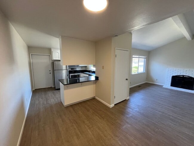Building Photo - Ready Now! Come Tour Your New 3 Bedroom 2 ...