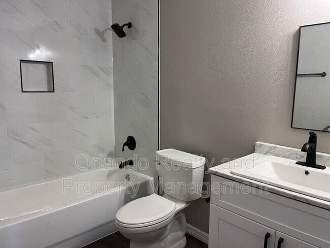 Building Photo - 4517 Piedmont St