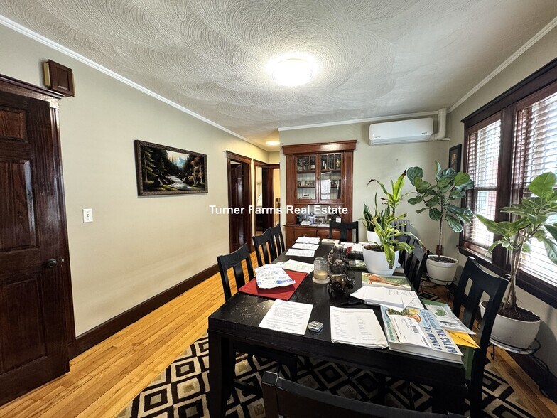 Building Photo - 77 Fairfax St