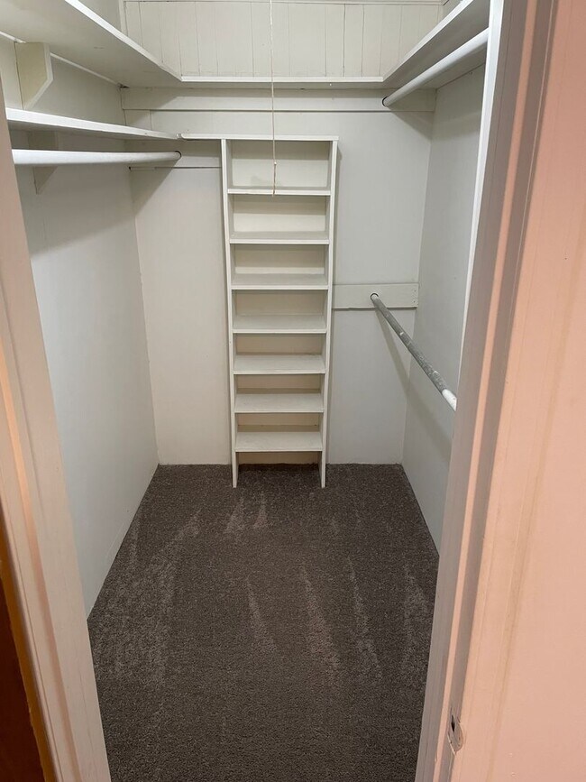 Building Photo - 341 Central Ave